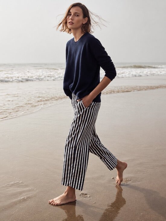 J. Crew Pants - J. Crew Pull-on Crop Pant in Navy/White Nautical Stripe SZ 12